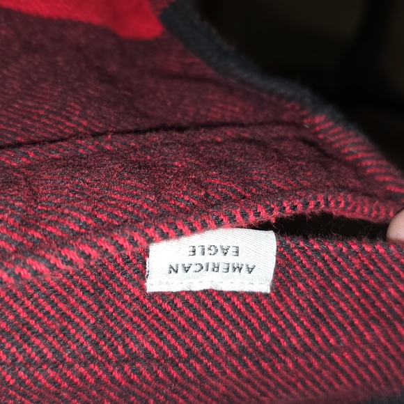 EUC AMERICAN EAGLE BUTTON DOWN TOP - Picture 3 of 15